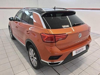 Used Volkswagen T-Roc 2020 for sale - 76138431: Photo 4