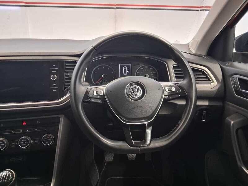 Used Volkswagen T-Roc 2020 for sale - 76138431: Photo 9