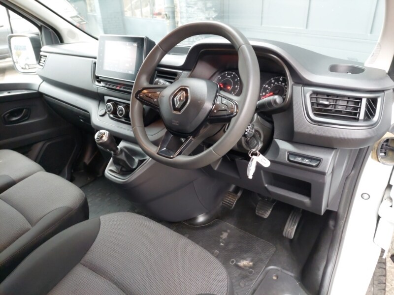 Used Renault Trafic 2022 for sale - 77682533: Photo 2