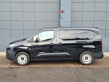 Used Citroen Berlingo 2023 for sale - 79573721: Photo
