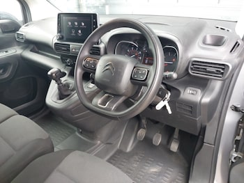 Used Citroen Berlingo 2023 for sale - 78489787: Photo