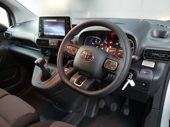 Used Toyota ProAce 2022 for sale - 76699979: Photo