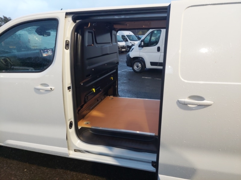 Used Vauxhall Vivaro 2024 for sale - 76779801: Photo 14