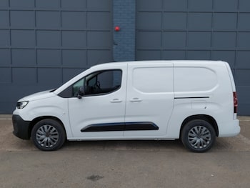 Used Citroen Berlingo 2024 for sale - 76842725: Photo
