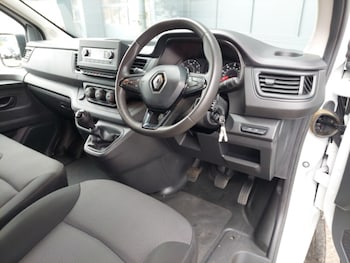 Used Renault Trafic 2023 for sale - 77702079: Photo