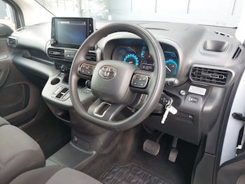 Used Toyota ProAce 2023 for sale - 79180461: Photo