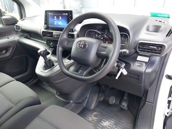 Used Toyota ProAce 2023 for sale - 78803487: Photo