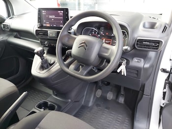 Used Citroen Berlingo 2023 for sale - 75989049: Photo