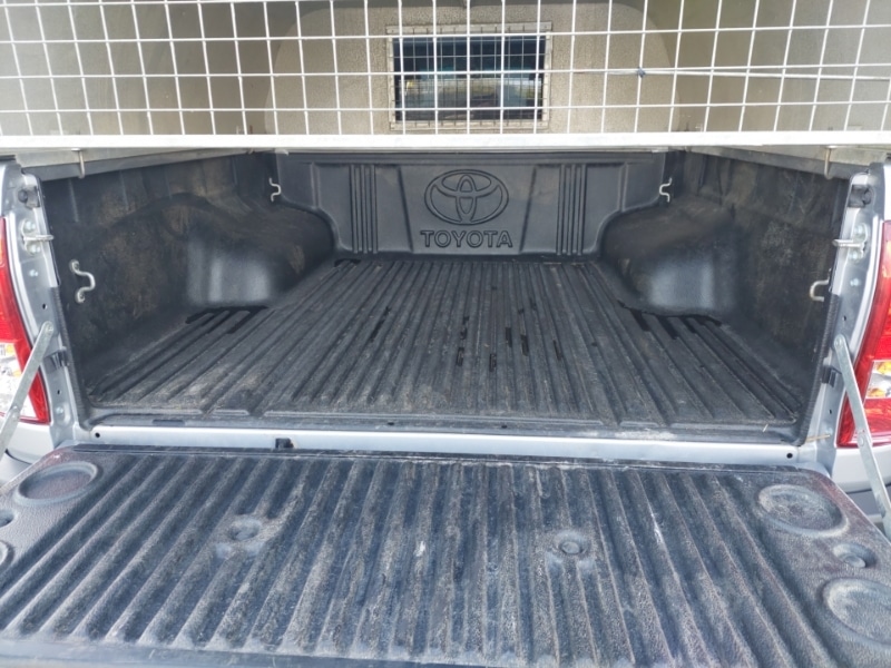 Used Toyota Hilux 2023 for sale - 78147312: Photo 8