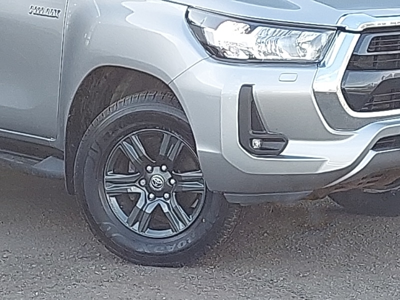 Used Toyota Hilux 2023 for sale - 78147312: Photo 9