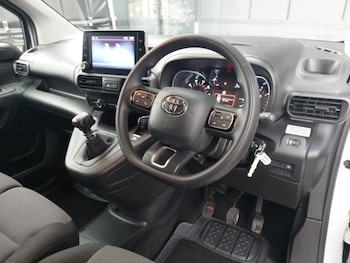 Used Toyota ProAce 2022 for sale - 76233396: Photo