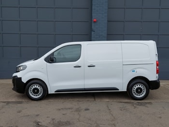 Used Vauxhall Vivaro 2024 for sale - 77702078: Photo