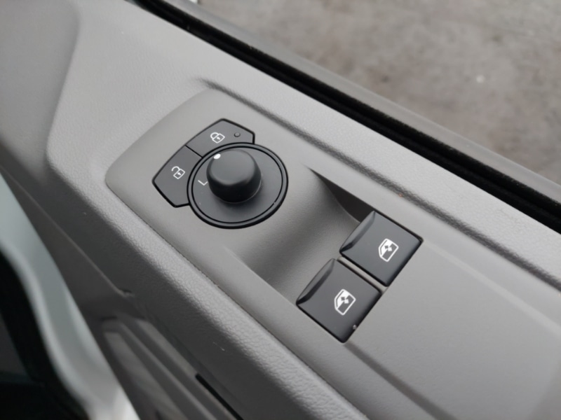 Used Volkswagen Transporter 2025 for sale - 77495496: Photo 13