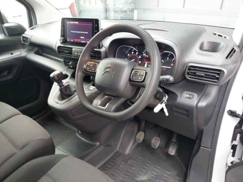 Used Citroen Berlingo 2023 for sale - 77610779: Photo 2
