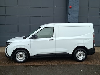 Used Ford Transit Courier 2024 for sale - 79550089: Photo