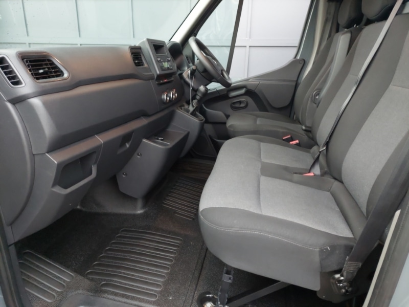 Used Renault Master 2023 for sale - 77228807: Photo 5