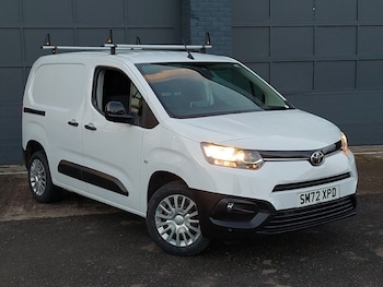 Toyota ProAce feature image