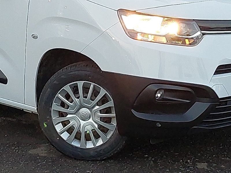 Used Toyota ProAce 2023 for sale - 77580510: Photo 9