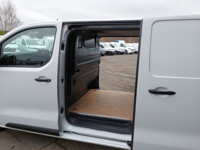 Used Vauxhall Vivaro 2024 for sale - 77702082: Photo 13