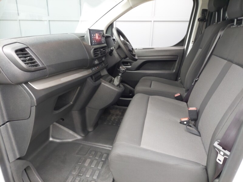 Used Vauxhall Vivaro 2024 for sale - 77702082: Photo 5