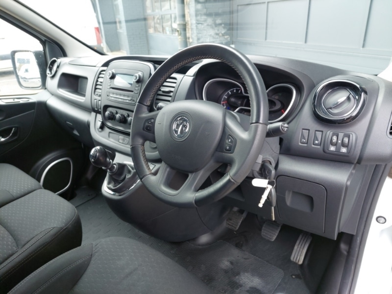 Used Vauxhall Vivaro 2019 for sale - 78033321: Photo 2