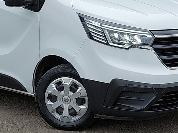 Used Renault Trafic 2023 for sale - 76059102: Photo 9