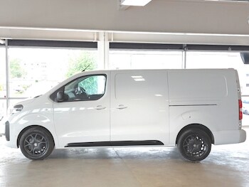 Used Vauxhall Vivaro 2024 for sale - 75369317: Photo