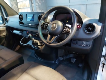 Used Mercedes-Benz Sprinter 2022 for sale - 76749223: Photo