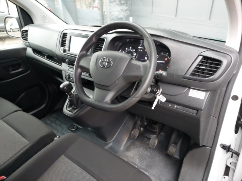 Used Toyota ProAce 2023 for sale - 77678375: Photo 2