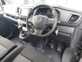 Used Vauxhall Vivaro 2023 for sale - 78230247: Photo