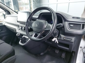 Used Renault Trafic 2024 for sale - 79291219: Photo