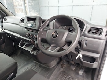 Used Renault Master 2023 for sale - 79074540: Photo