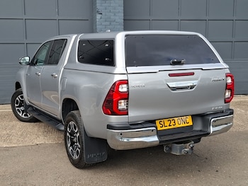 Used Toyota Hilux 2023 for sale - 79383009: Photo