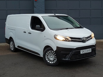 Toyota ProAce feature image