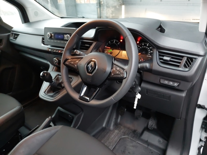 Used Renault Kangoo 2024 for sale - 76548839: Photo 2