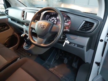 Used Toyota ProAce 2022 for sale - 77183678: Photo