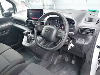 Used Citroen Berlingo 2024 for sale - 78503345: Photo