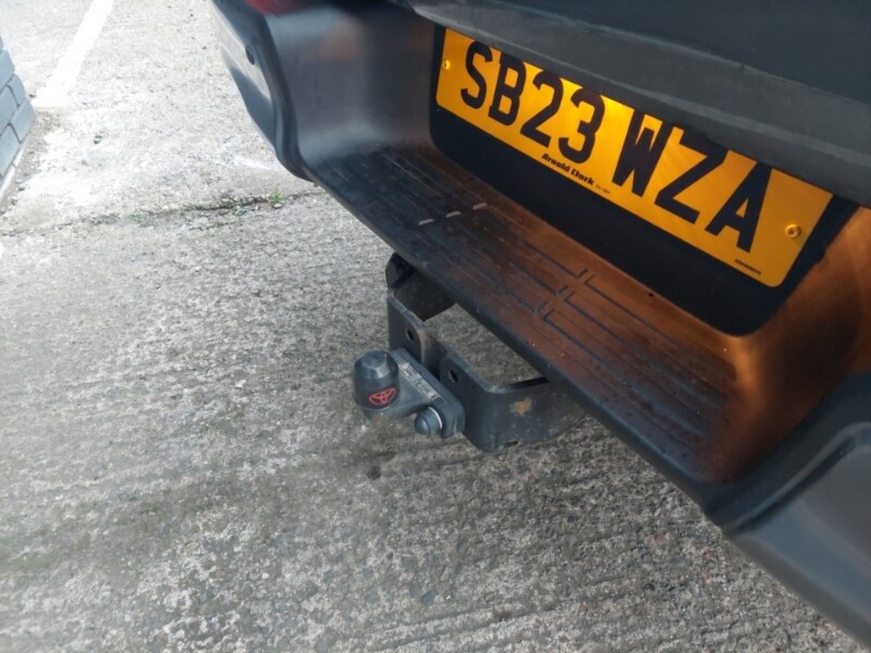 Used Toyota Hilux 2023 for sale - 77623865: Photo 14