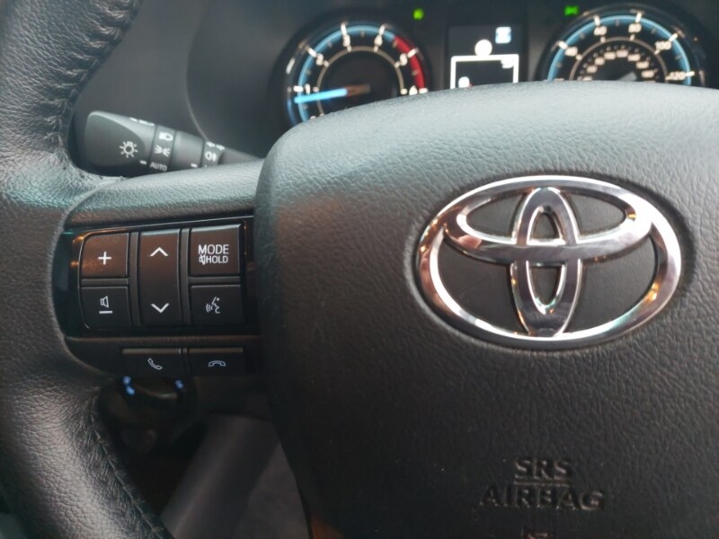 Used Toyota Hilux 2023 for sale - 77623865: Photo 17