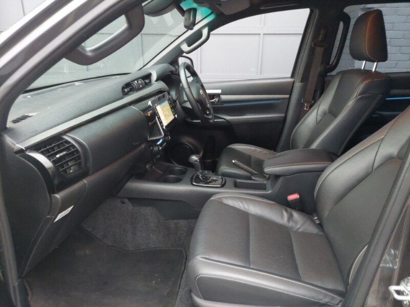 Used Toyota Hilux 2023 for sale - 77623865: Photo 5