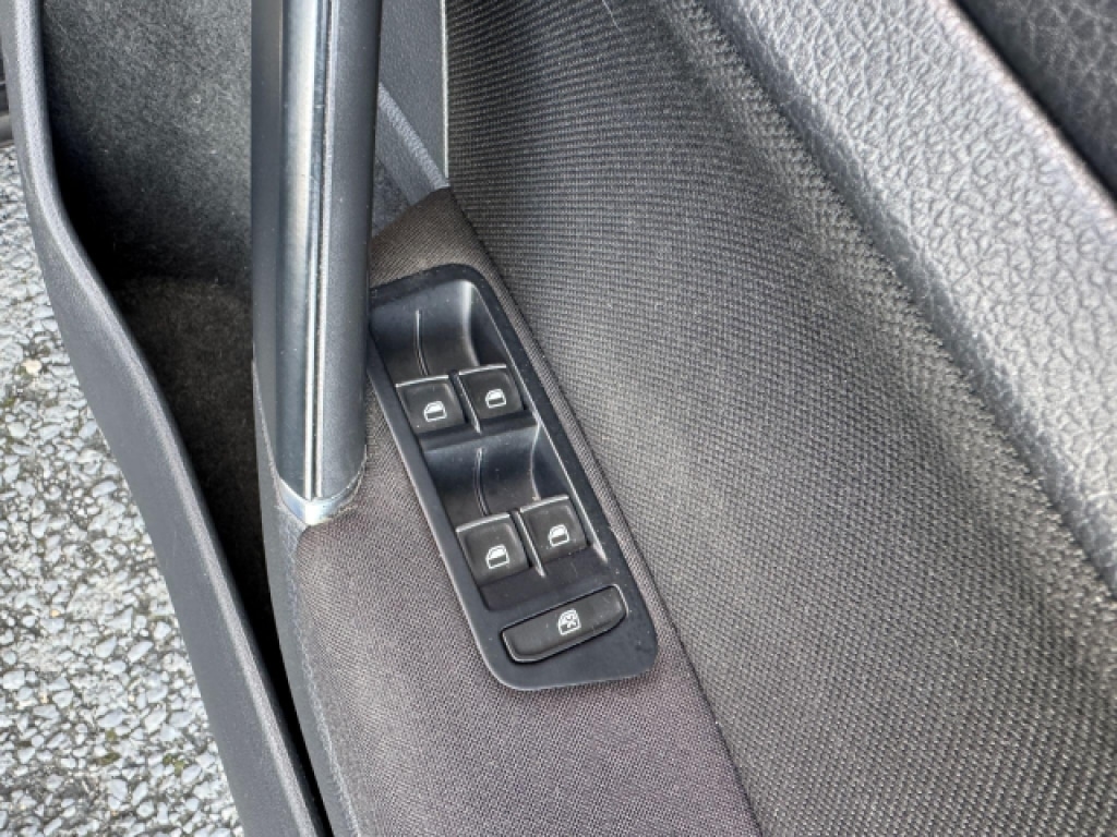 Used Volkswagen Golf 2014 for sale - 76651940: Photo 16