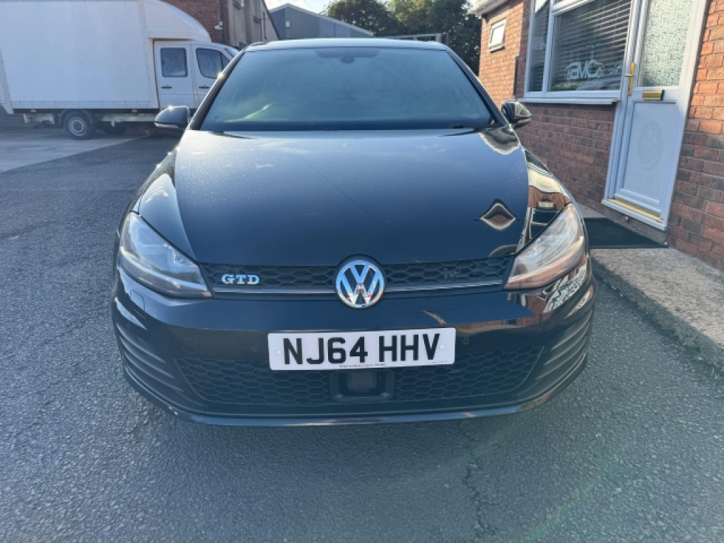 Used Volkswagen Golf 2014 for sale - 76651940: Photo 2