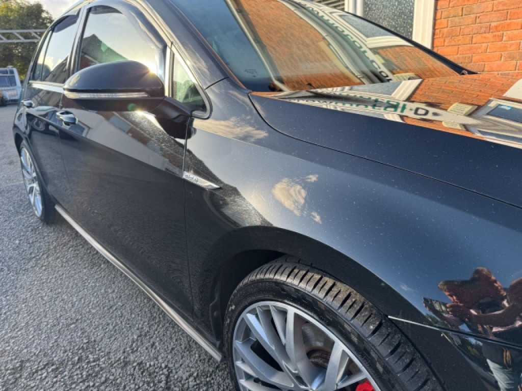 Used Volkswagen Golf 2014 for sale - 76651940: Photo 8