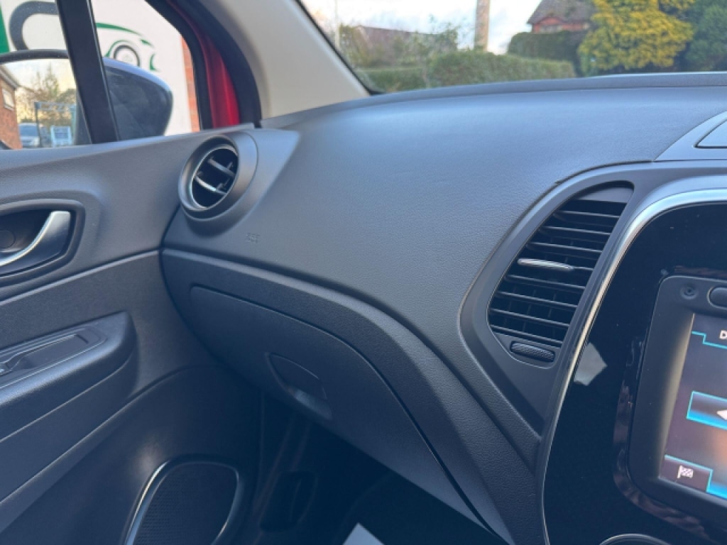 Used Renault Captur 2018 for sale - 76651938: Photo 36