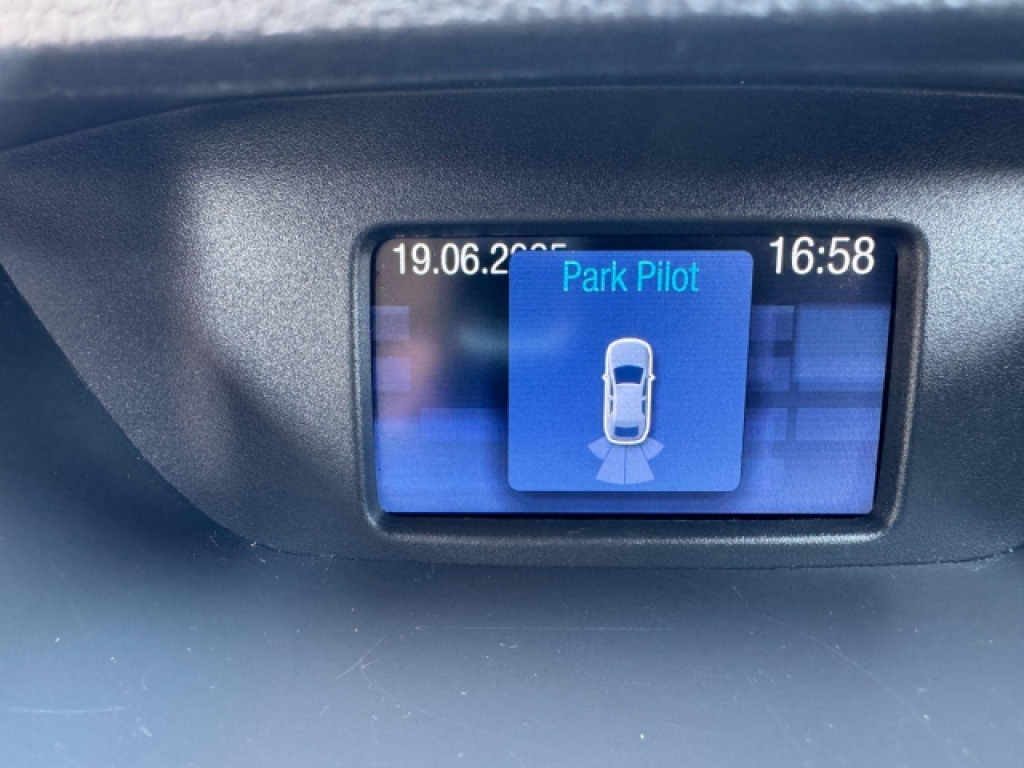 Used Ford Ecosport 2017 for sale - 76651944: Photo 19