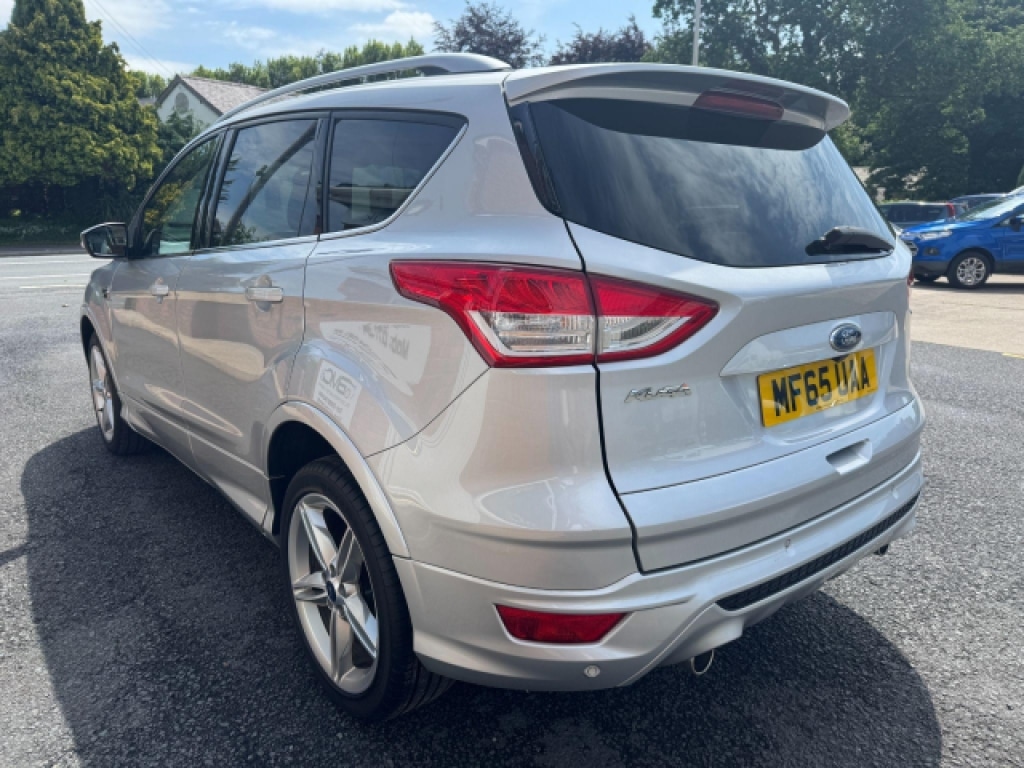 Used Ford Kuga 2015 for sale - 76651949: Photo 4