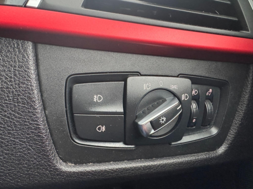 Used BMW 3 Series 2016 for sale - 76651946: Photo 22