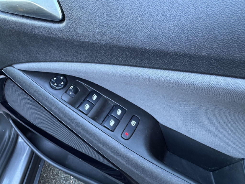 Used Vauxhall Crossland X 2020 for sale - 76651937: Photo 15
