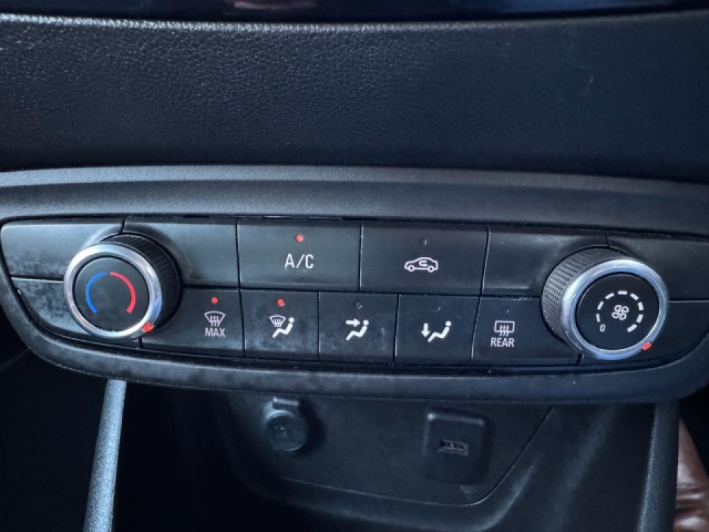 Used Vauxhall Crossland X 2020 for sale - 76651937: Photo 24