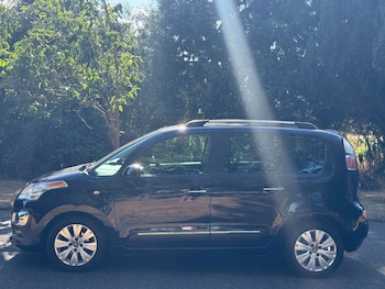 Used Citroen C3 Picasso 2015 for sale - 79587647: Photo